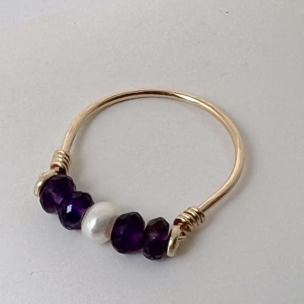 Amethyst & Freshwater Pearl Gold Ring